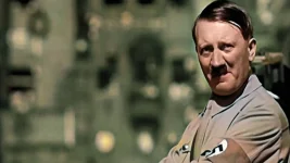 adolf-hitler-renkli-belgesel.webp